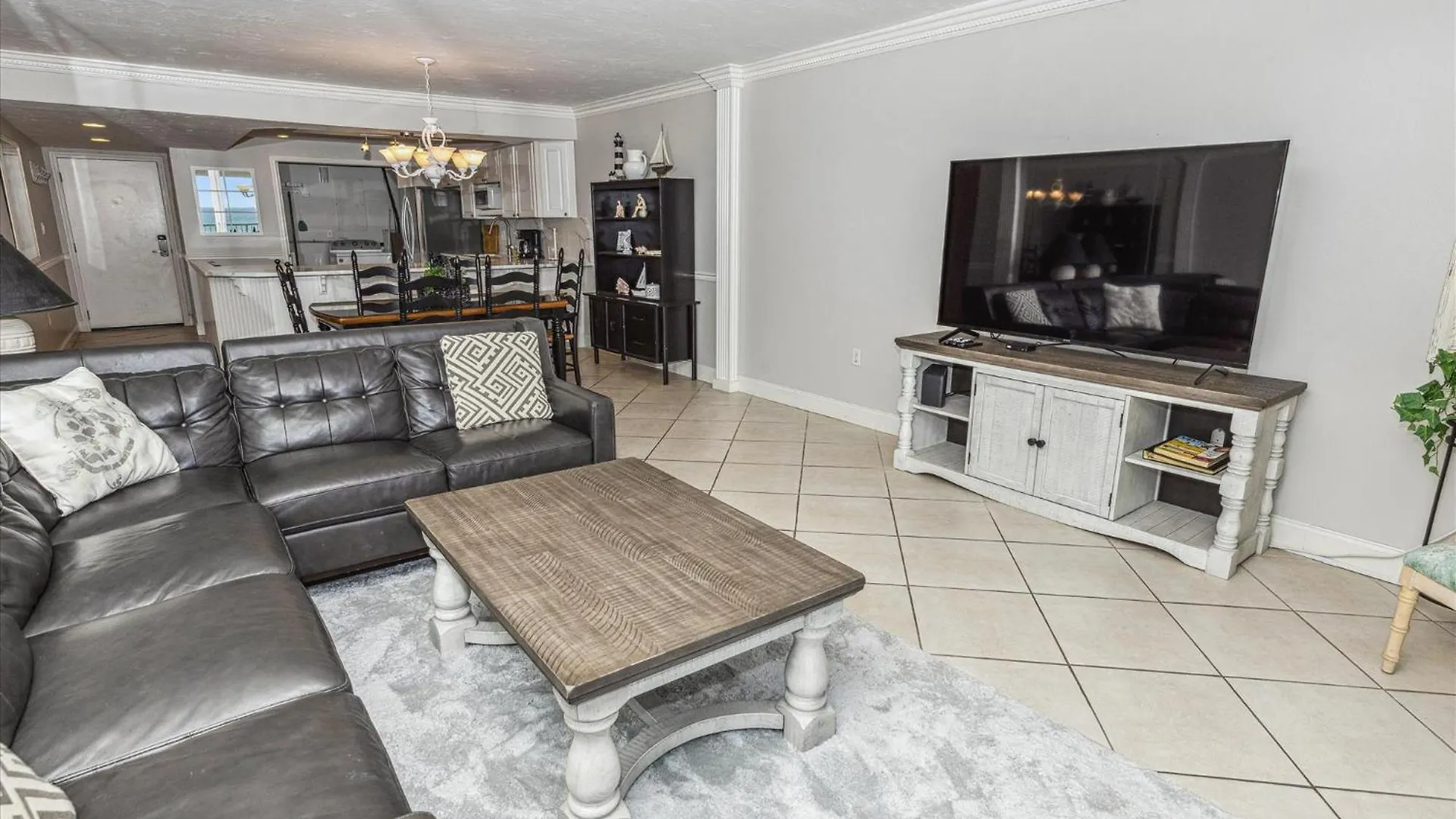 Apartment Shoreline Towers 1063- By Holiday Isle Properties Destin
