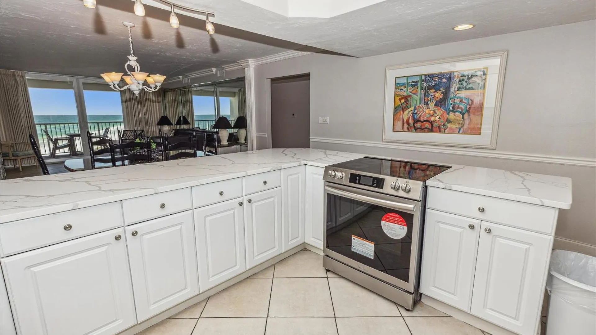 Shoreline Towers 1063- By Holiday Isle Properties Destin