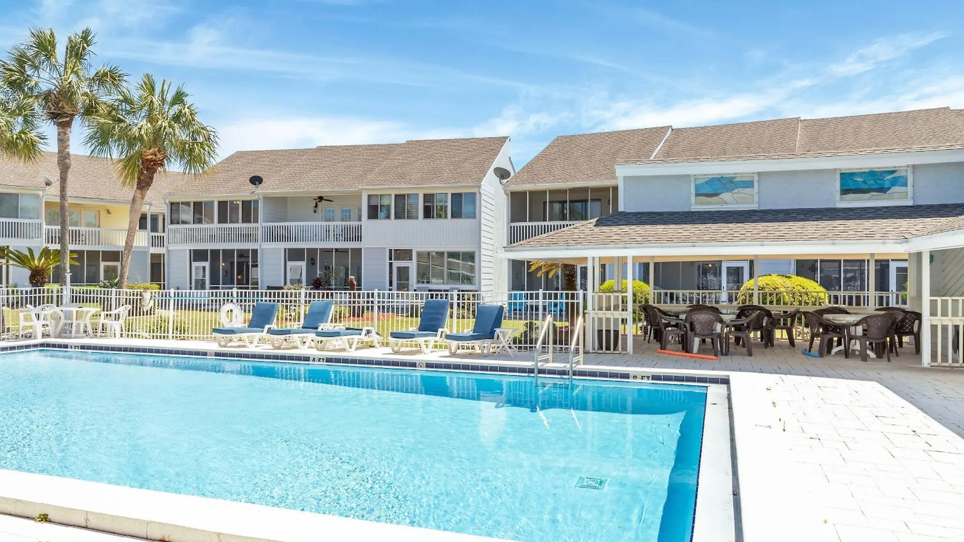 Shoreline Towers 1063- By Holiday Isle Properties Destin