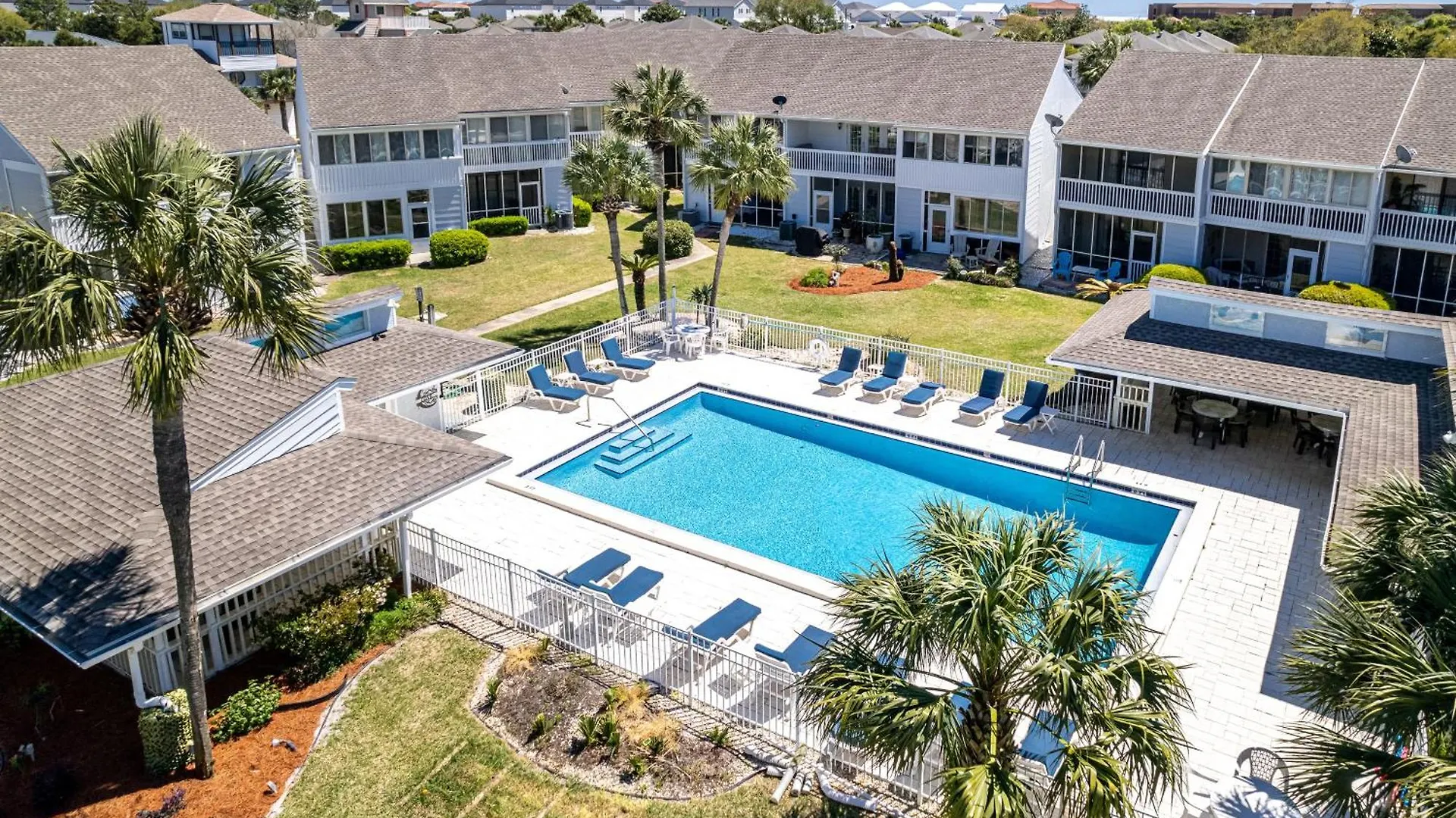 Shoreline Towers 1063- By Holiday Isle Properties Destin