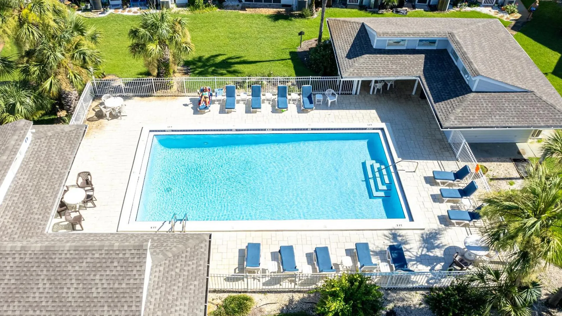 Shoreline Towers 1063- By Holiday Isle Properties Destin 0*,  United States