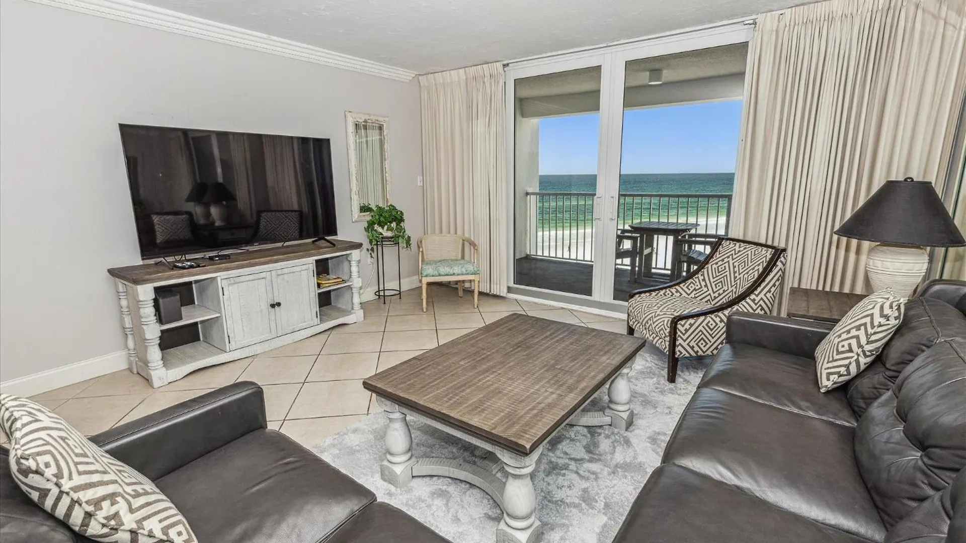 Shoreline Towers 1063- By Holiday Isle Properties Destin United States
